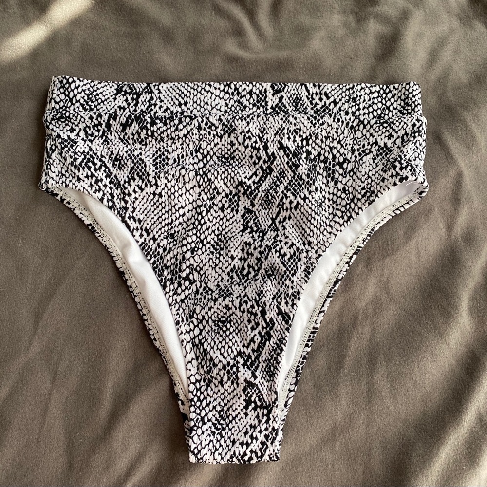 Xhiliration Bikini